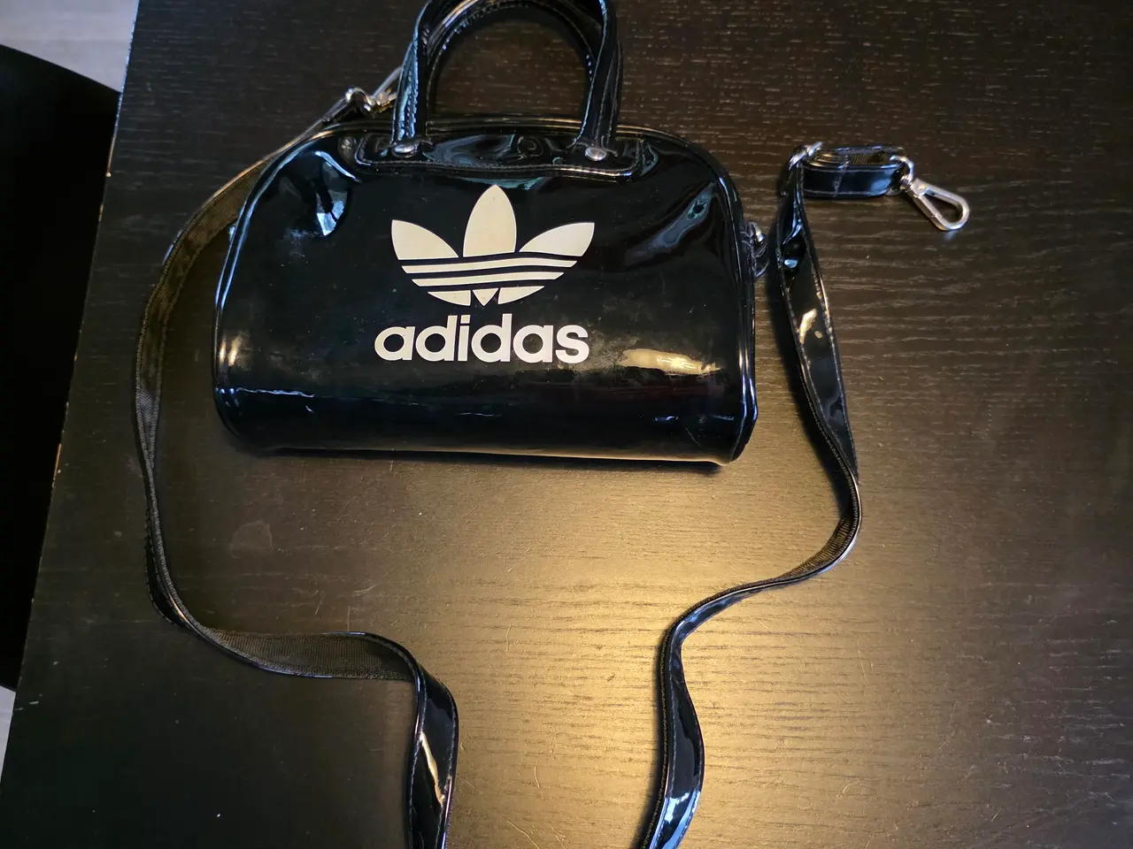 Billede 3 - Adidas håndtaske sælges