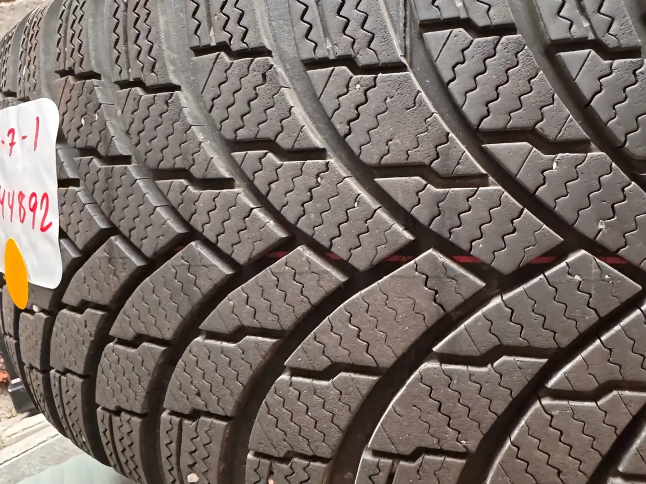 Billede 8 - Originale Nissan Ariya 19” vinterhjul – kun kørt c