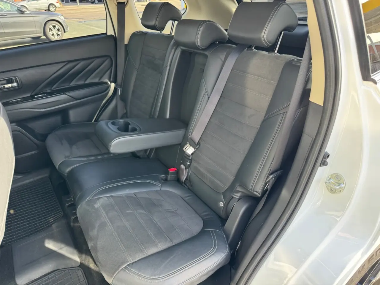 Billede 8 - Mitsubishi Outlander 2,4 PHEV Intense CVT 4WD