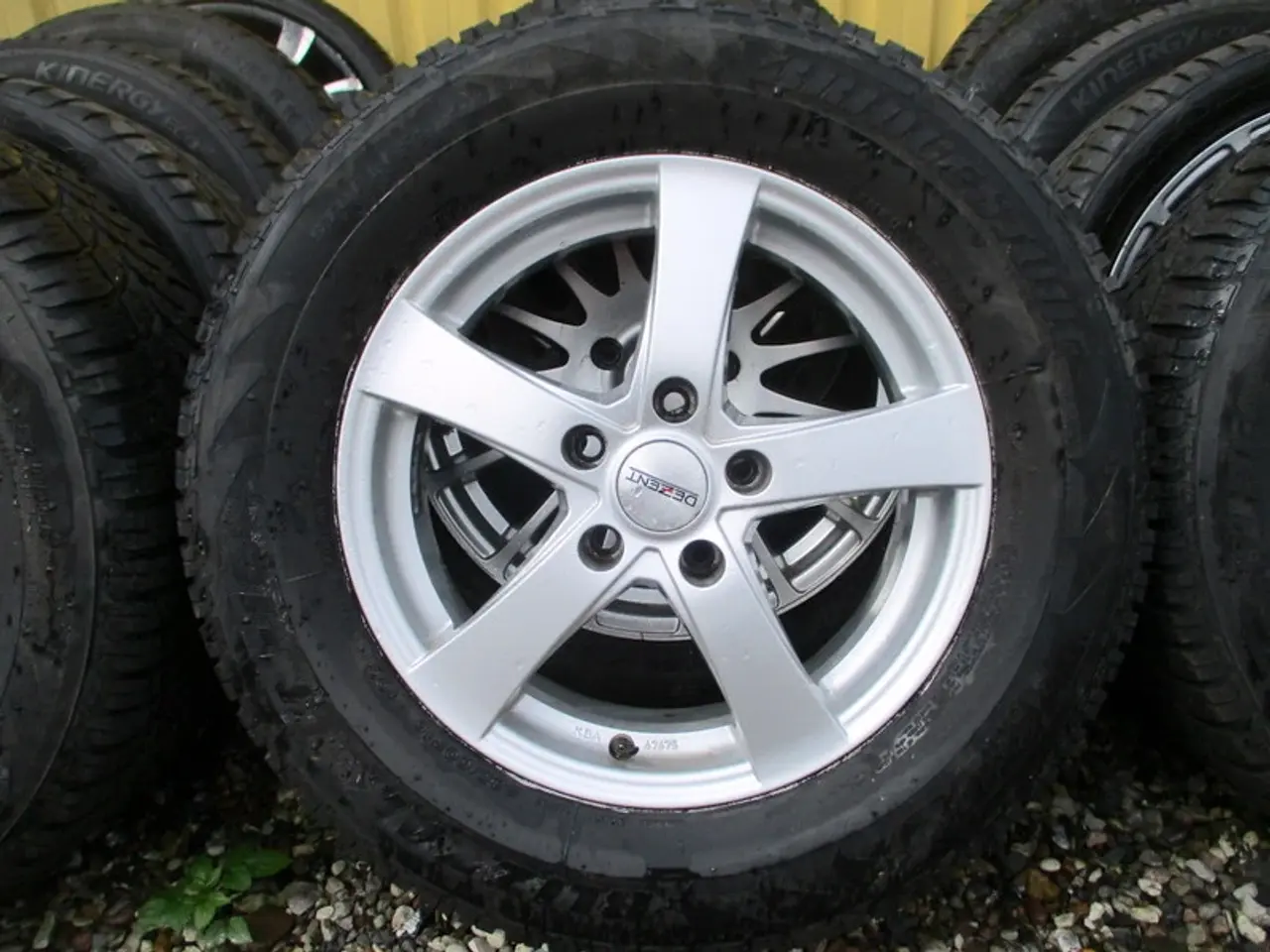 Billede 6 - 16" Dezent 5X114,3 ET40 235/60/16" vinterdæk
