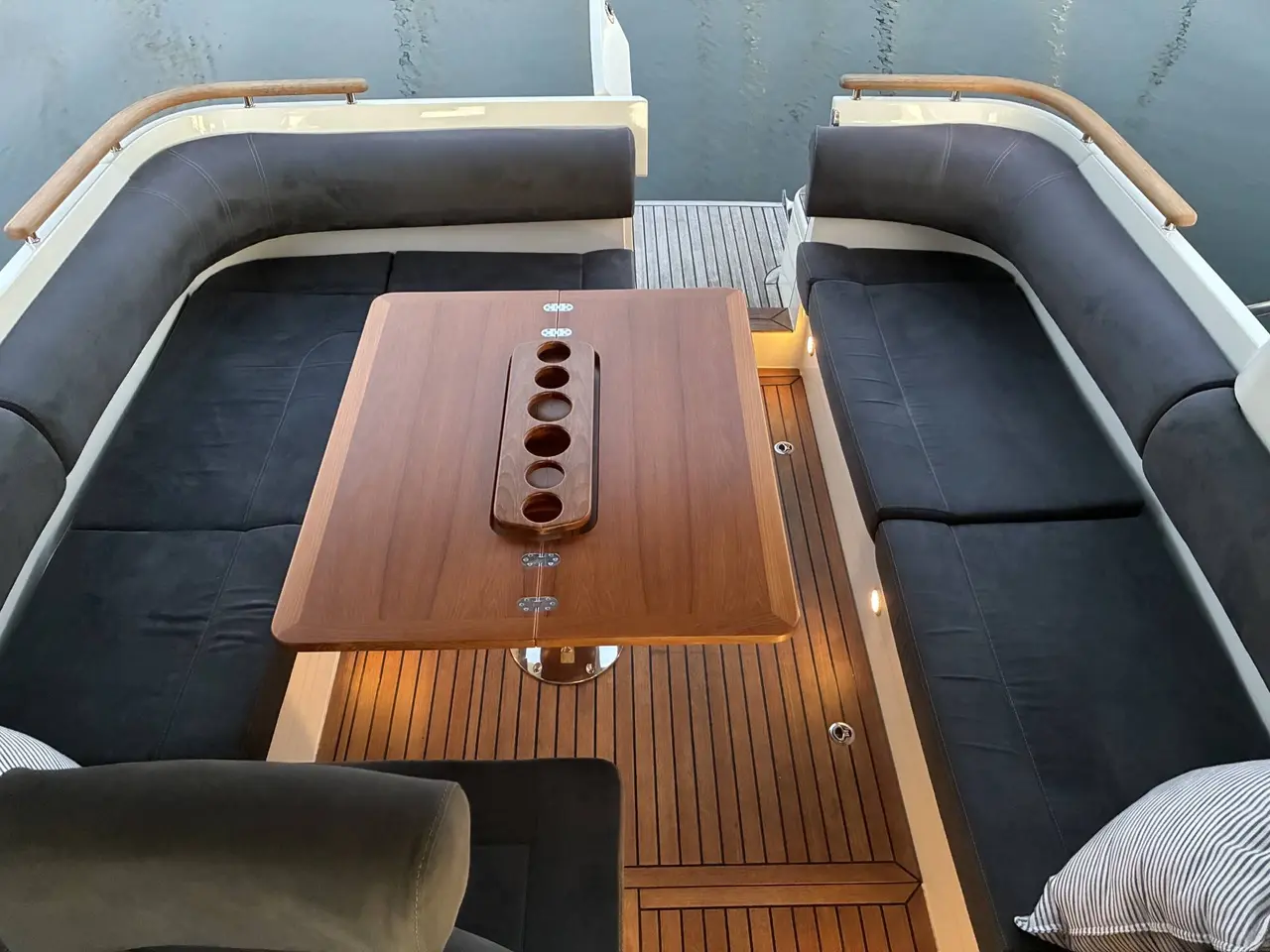 Billede 9 - Marex 310 Suncruiser - 300 HK Diesel/Udstyr
