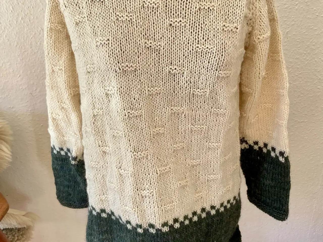 Billede 3 - Hjemmestrikket uld sweater L/XL