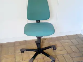 Häg kontorstol 