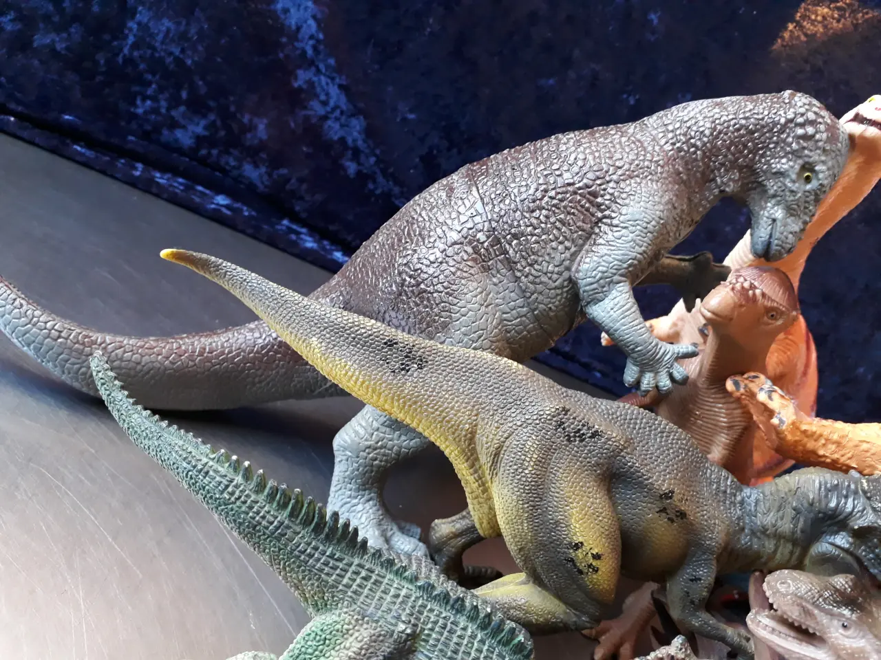 Billede 13 - 2,6 kg Dinosaurer