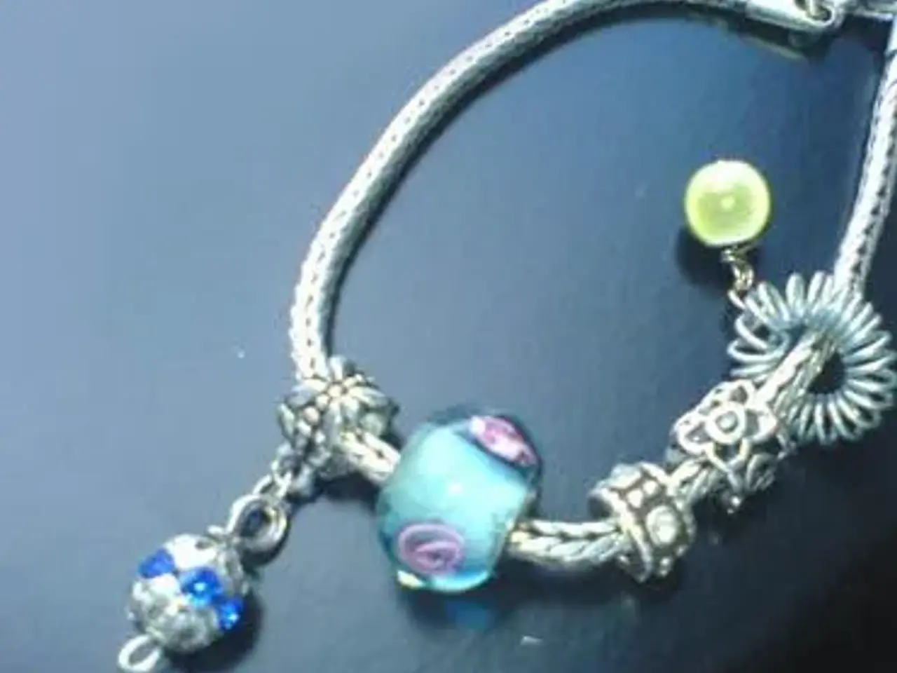 Billede 3 - Vedhæng til armbånd # Perle med krystal