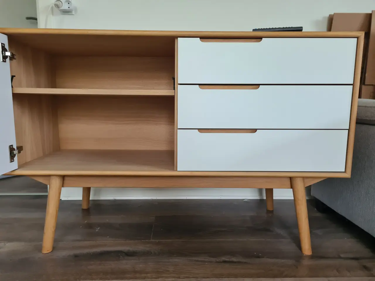 Billede 1 - PBJ Furniture Skænk