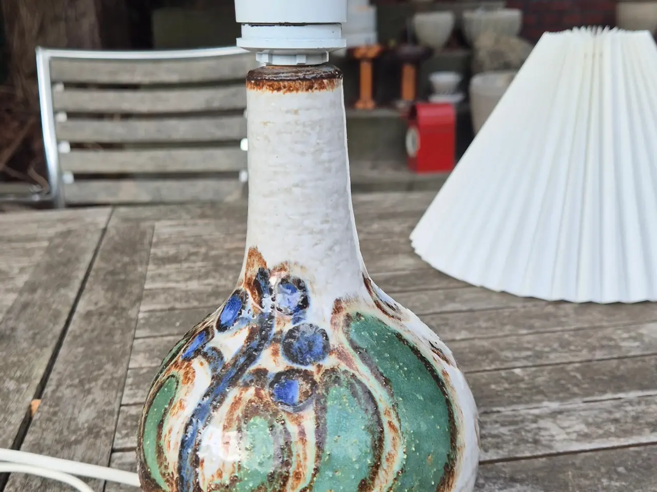 Billede 1 - Bordlampe i smukke, stærke farver