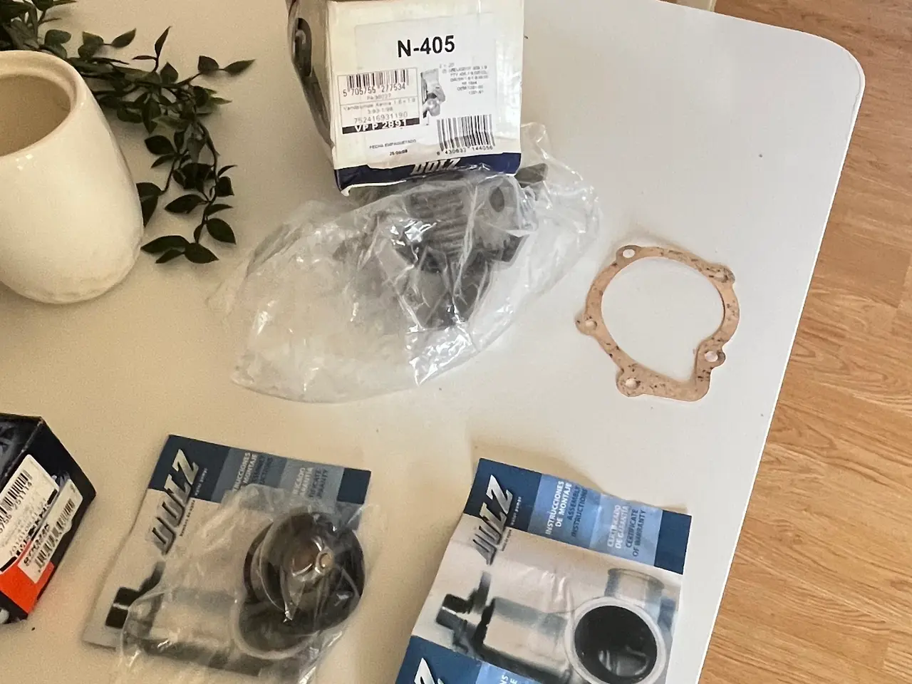 Billede 2 - Nyt vandpumpe og termostat pakning 