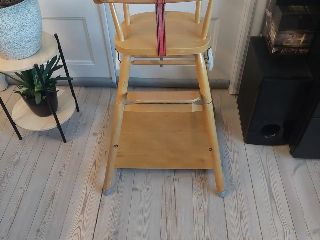 Billede 4 - Højstol / børnebord / stol 300,-