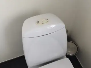IFO toilet med sæde