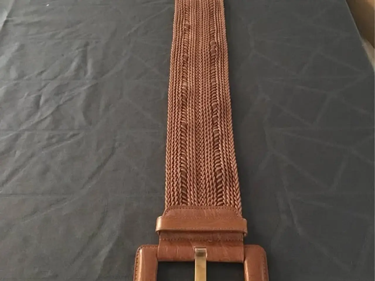 Billede 1 - Fransk Cuir Veritable bælte - 80 cm lang