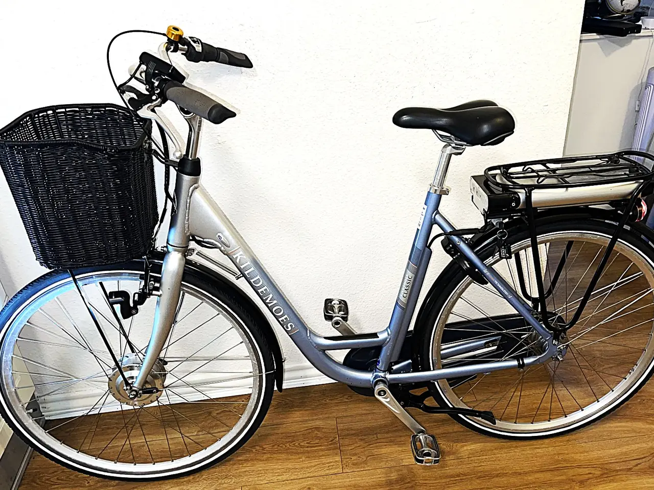 Billede 1 -  flot kildemoes dame elcykel 28"  7 gear.