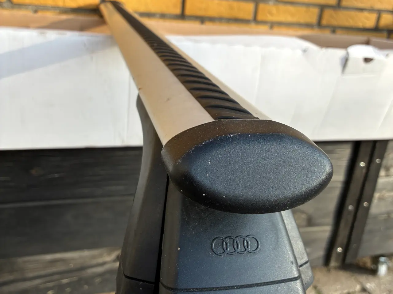 Billede 1 - Tagbøjler til Audi A4 Avant, årgang 2009-2015