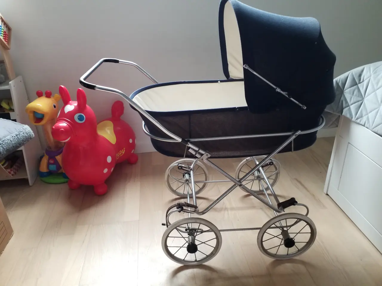 Billede 7 - Fin Retro dukkevogn