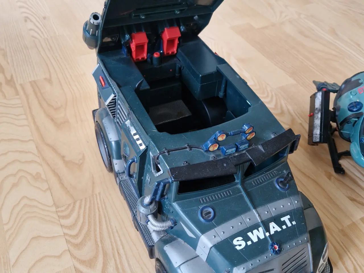 Billede 6 - Ninja Turtles. Biler, ubåd, helikopter og mc og 8