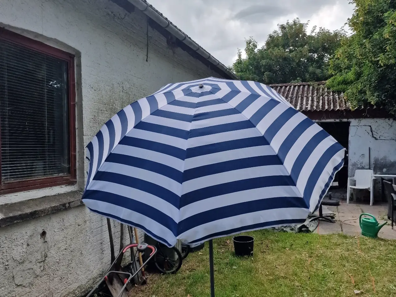 Billede 6 - Parasol med knæk