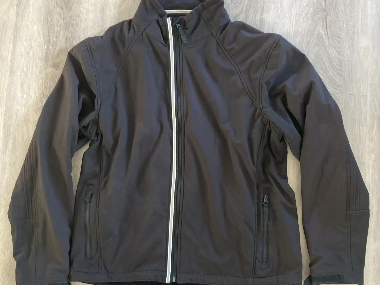 Billede 1 - Sort softshell jakke str. XXL