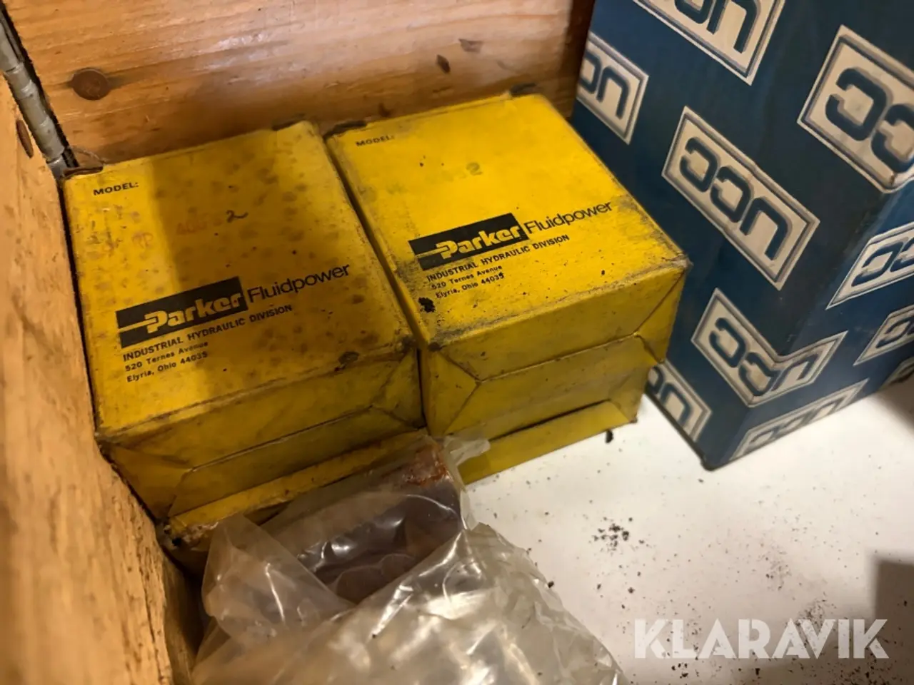 Billede 12 - Lot - ventiler, joystick, droslere, ventildele, filtre og øvrigt - 1 palle