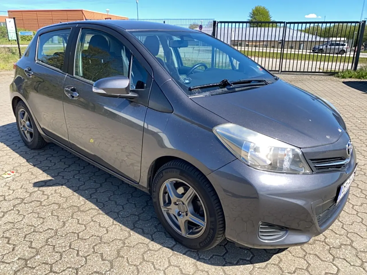Billede 4 - Toyota YARIS T2 Touch...1.3.benzin pæn køre godt