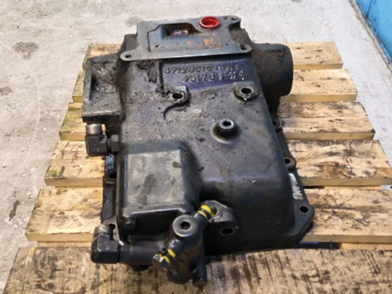 Billede 6 - New Holland T6030 Dæksel 47126510