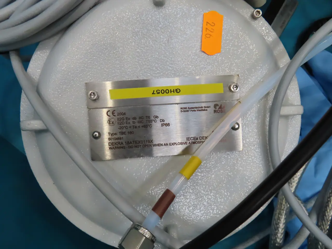 Billede 2 - Kasse med div. udstyr bl.a. pro-chem analytik