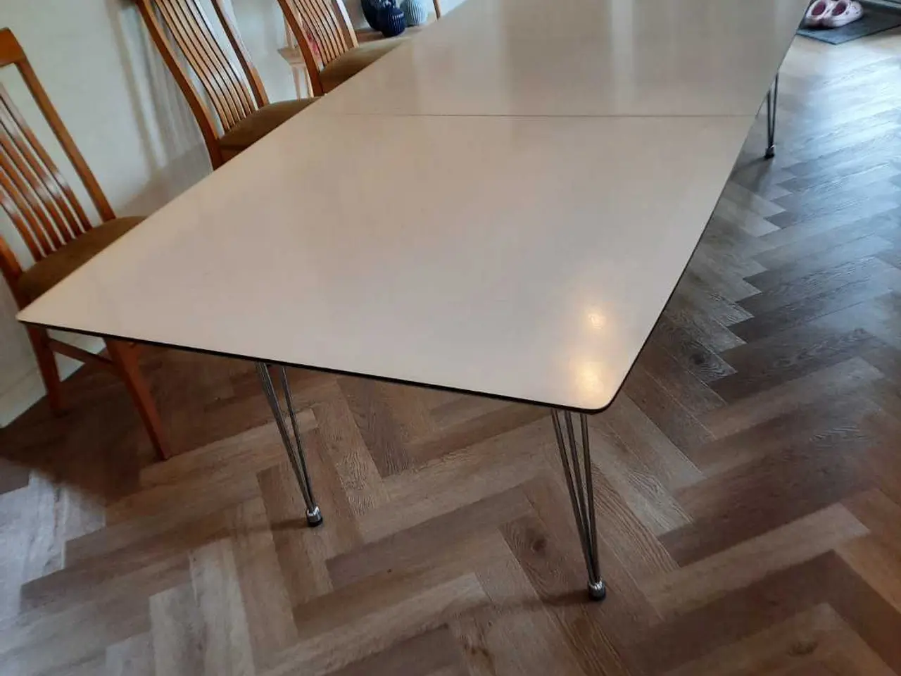 Billede 1 - 1 x spisebord