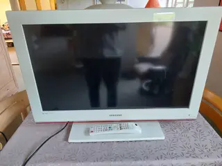 Samsung 32" hvid