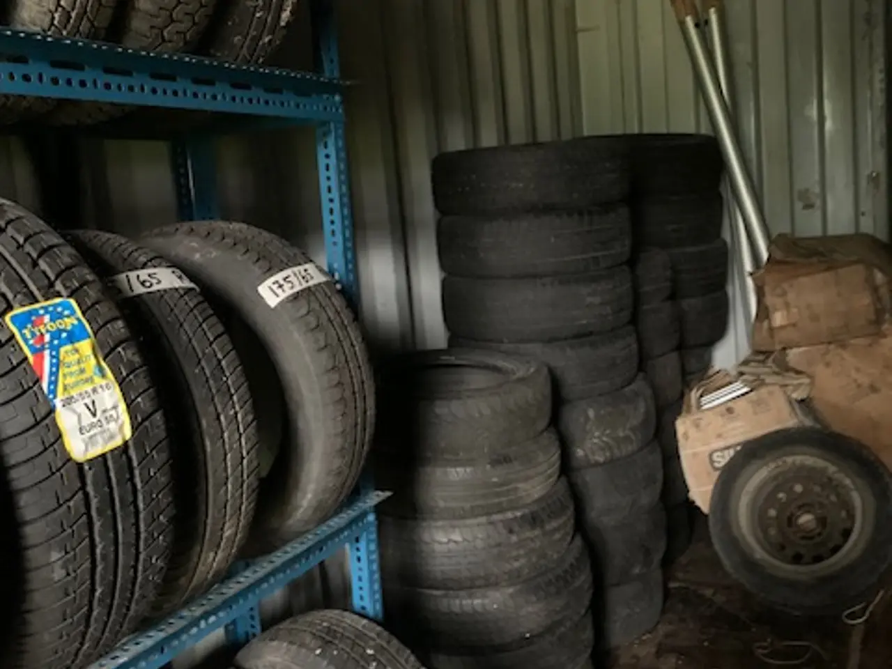 Billede 12 - Tyfoon, Uniroyal, Pirelli, Dunlop, Michelin m.fl.