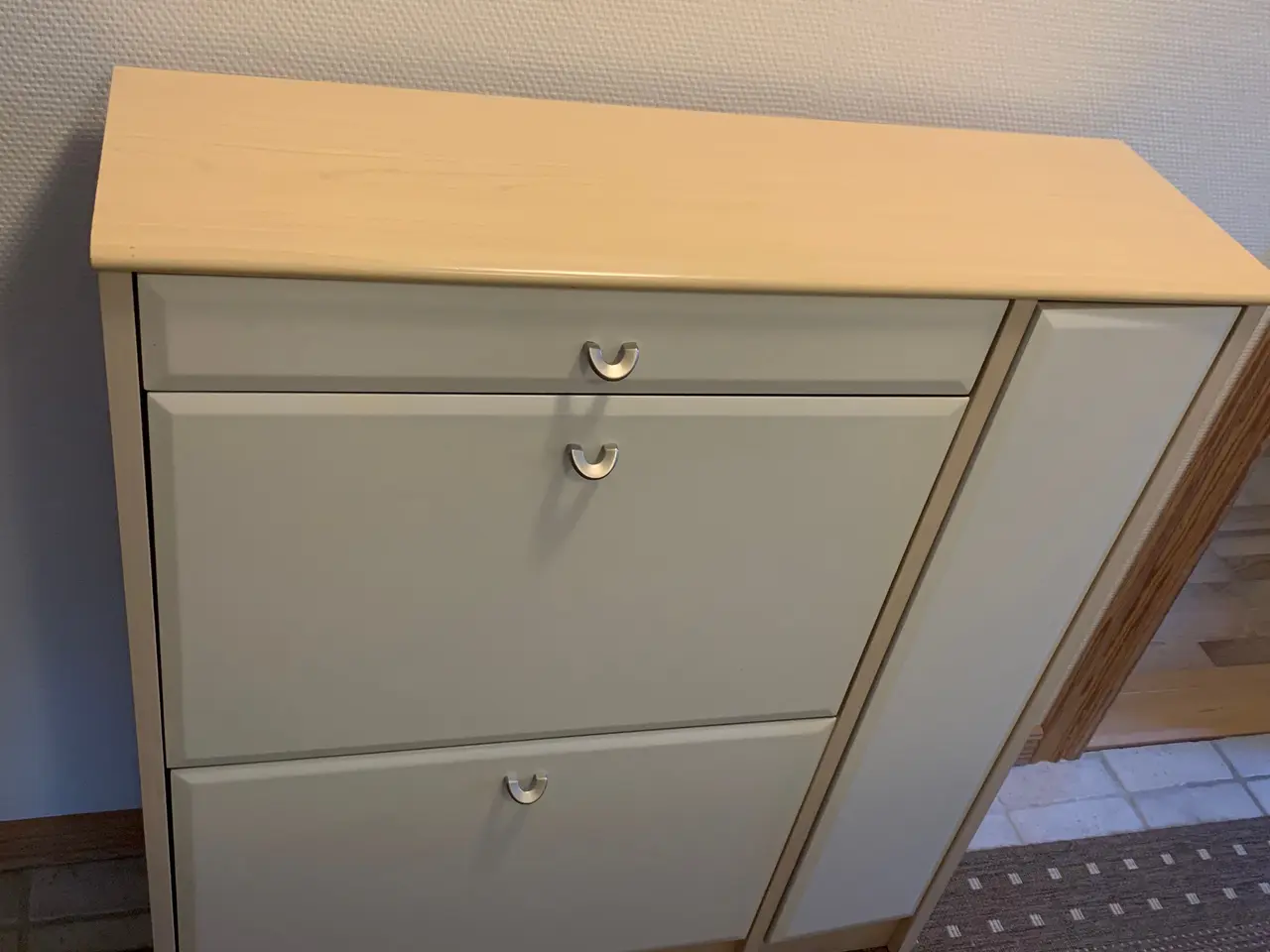 Billede 1 - Skoskab med låge og skuffe 