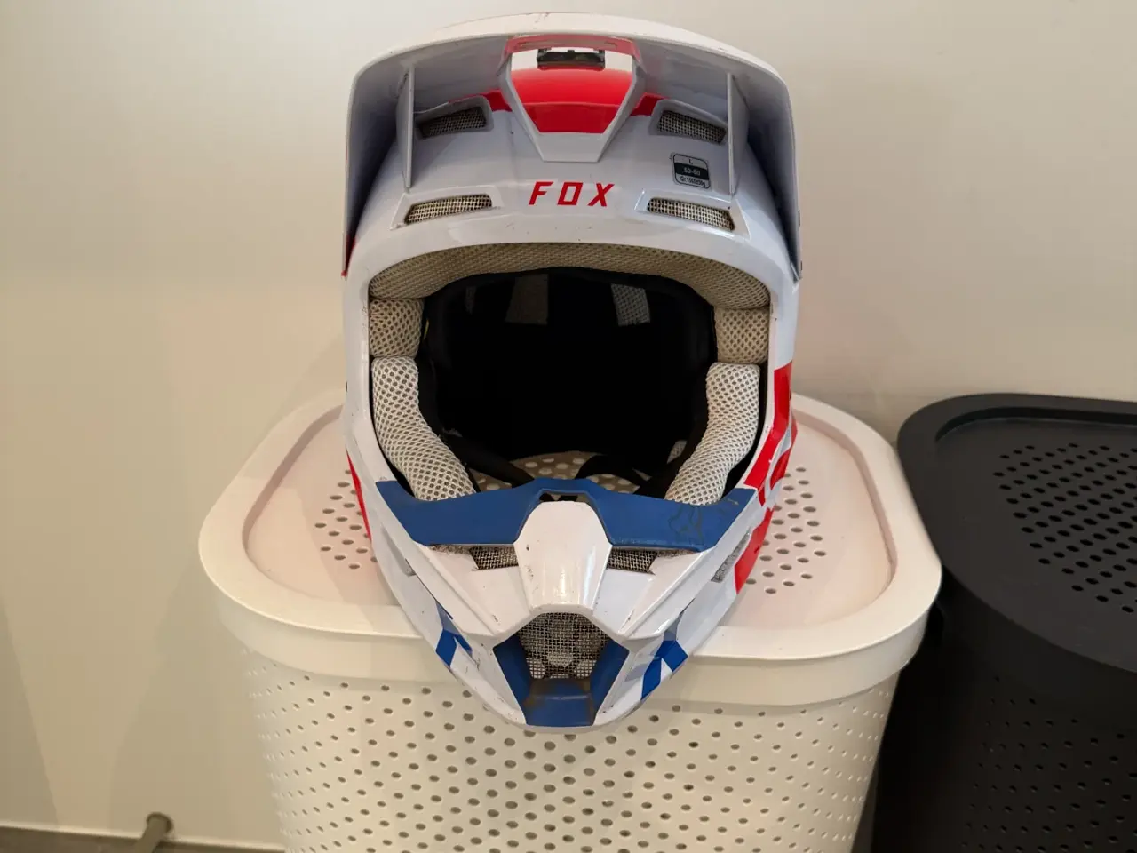 Billede 2 - FOX v1 hjelm