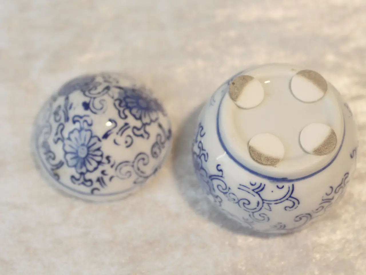 Billede 13 - 2 kinesiske porcelænskrukker med låg.