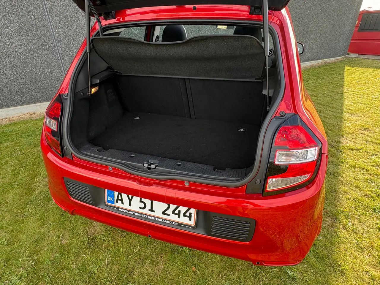 Billede 7 - Flot og velkørende "cabriolet" i flot farve