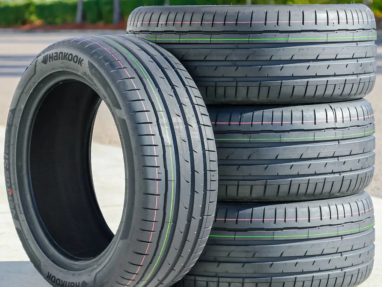 Billede 1 - Næsten nye 255/45 R19 Hankook Ventus S1 evo3