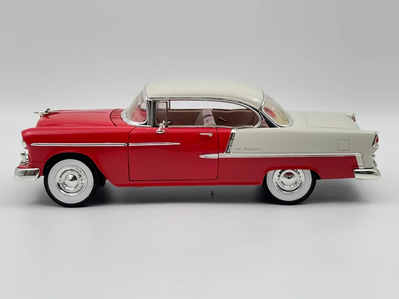 Billede 3 - 1955 Chevrolet Bel Air 1:18 Flot og detaljeret