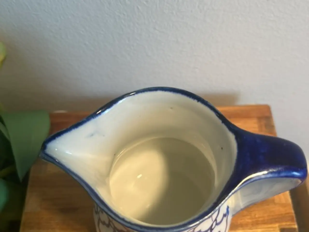 Billede 3 - Blå/hvid porcelænskande m/ananasmønster Højde10cm 