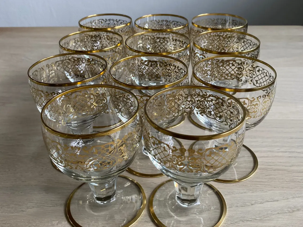 Billede 4 - Glas m/ guldkant og guldmønster