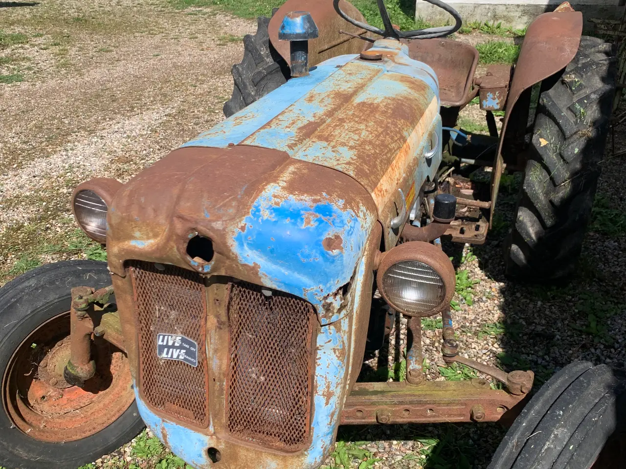 Billede 2 - Fordson Dexta diesel. 2 stk