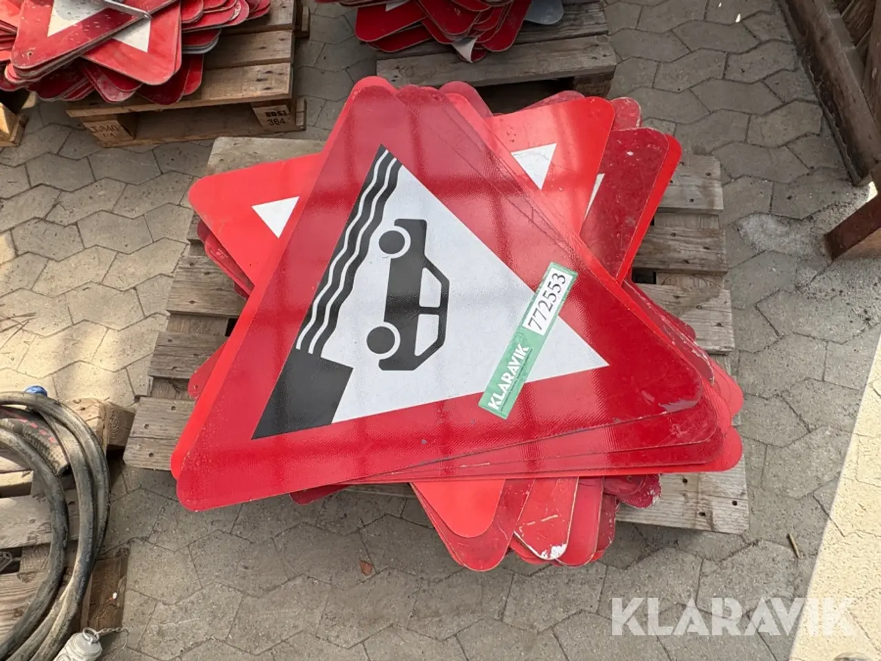 Billede 12 - Assorterede trafikskilte 3,5 paller