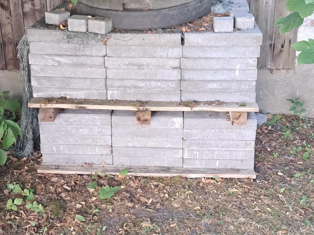 Billede 1 - Nye have fliser