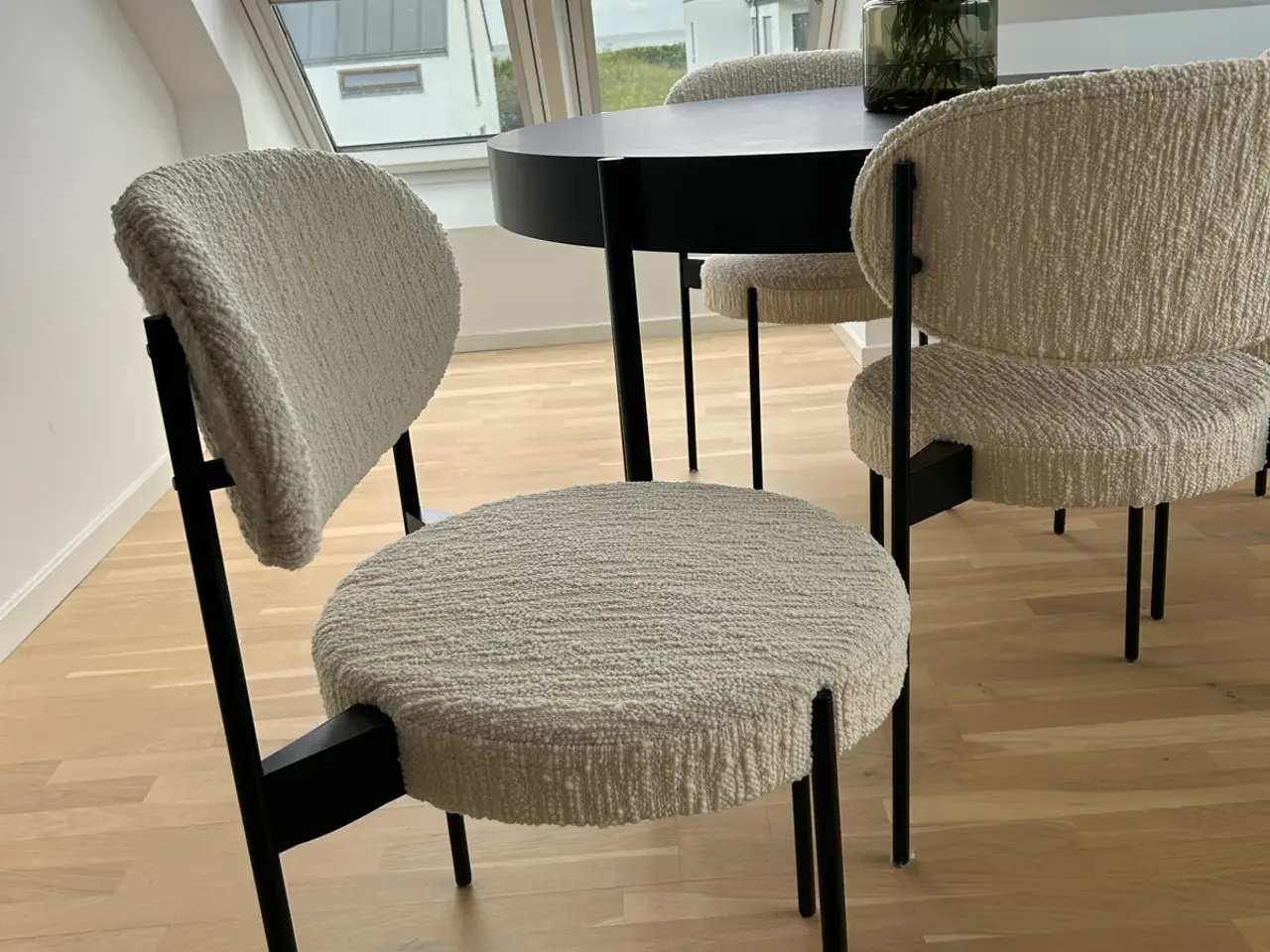 Billede 3 - Verner Panton bord og 4 stole serie 430