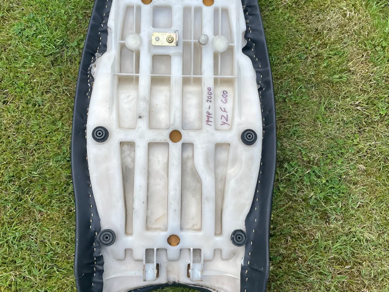 Billede 3 - Yamaha yzf 600 sæde uden fejl 