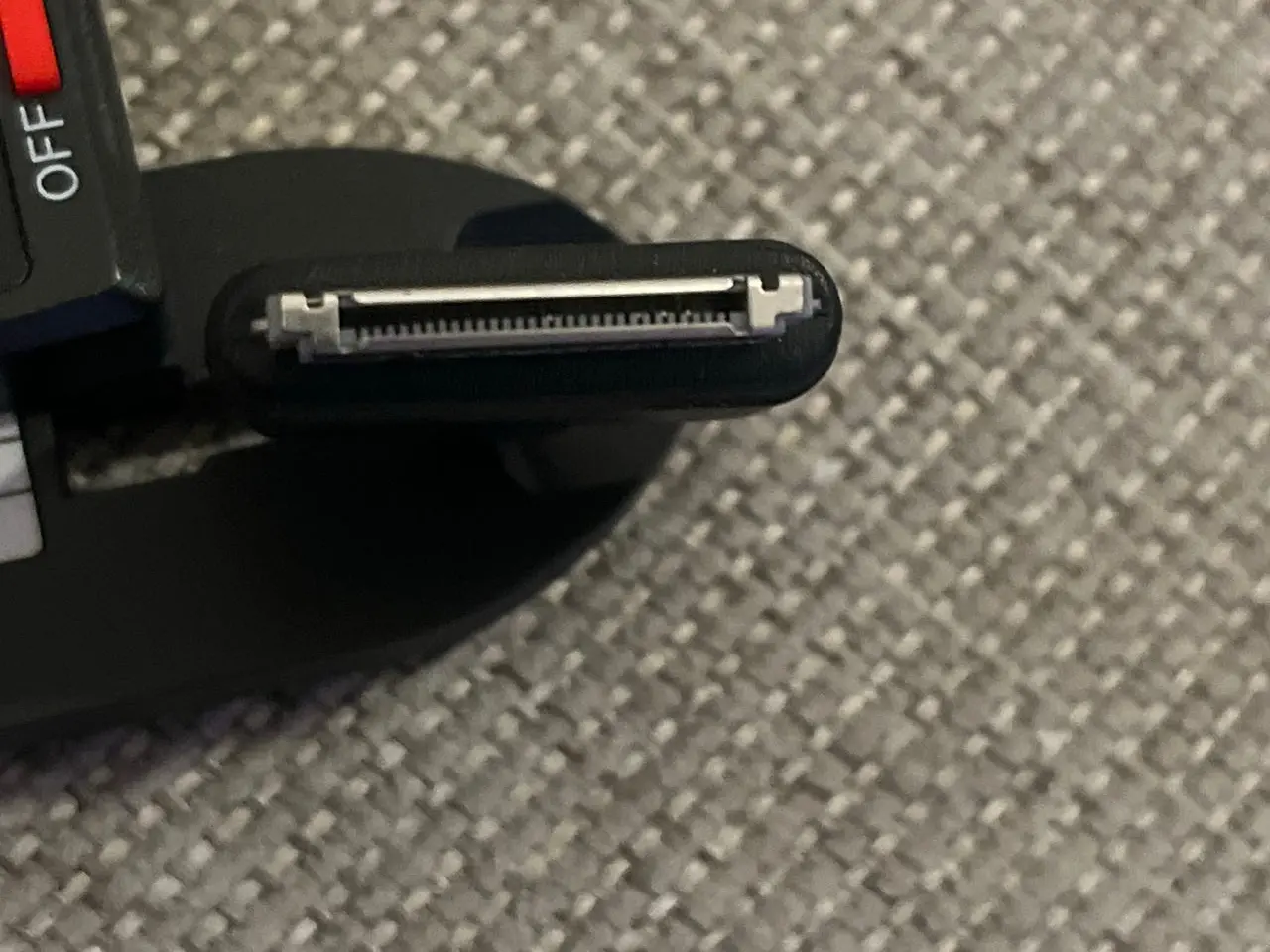 Billede 2 - Adapter til 30-pin stik med 3,5 mm rund DC-plug