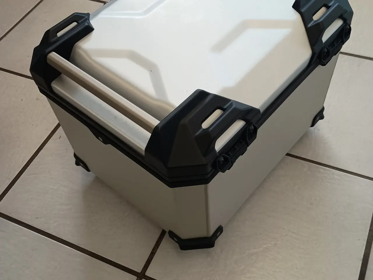 Billede 2 - Topboks Alu, Suzuki DL650 DL1050