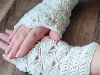 Fingerløse handsker I forskellige farver