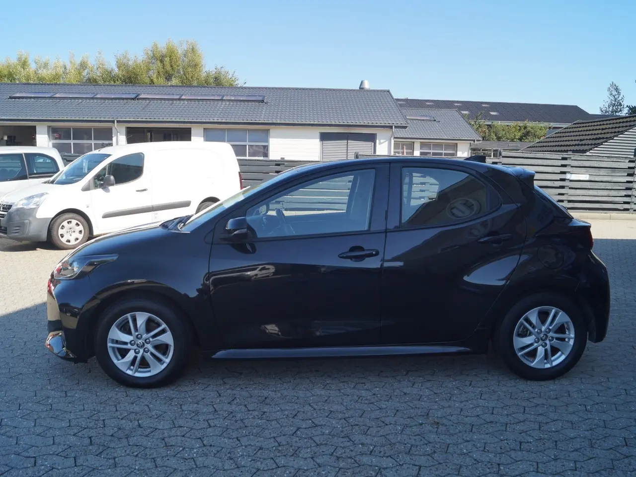 Billede 3 - Toyota Yaris 1,5 Hybrid Active e-CVT Van