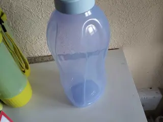 Tupperware flaske 2 L