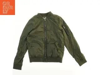 Bomberjakke fra H&M (str. 152)