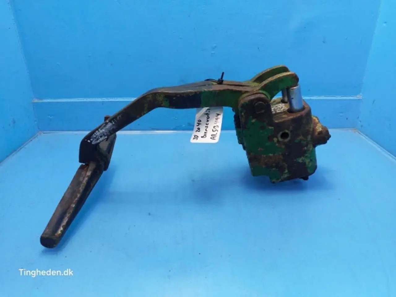 Billede 21 - John Deere 2040 Bremseventil AR53494