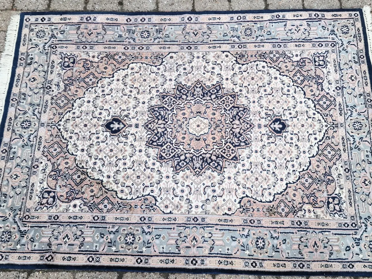 Billede 5 - Ægte håndknyttet vintage orientalsk tæppe.