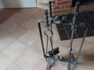 pejsesæt 4 enheder i jern